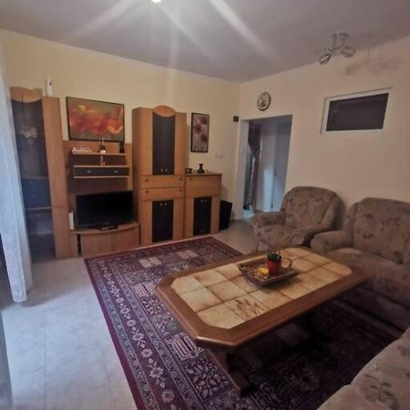 Tth Apartament Appartement Timişoara Buitenkant foto